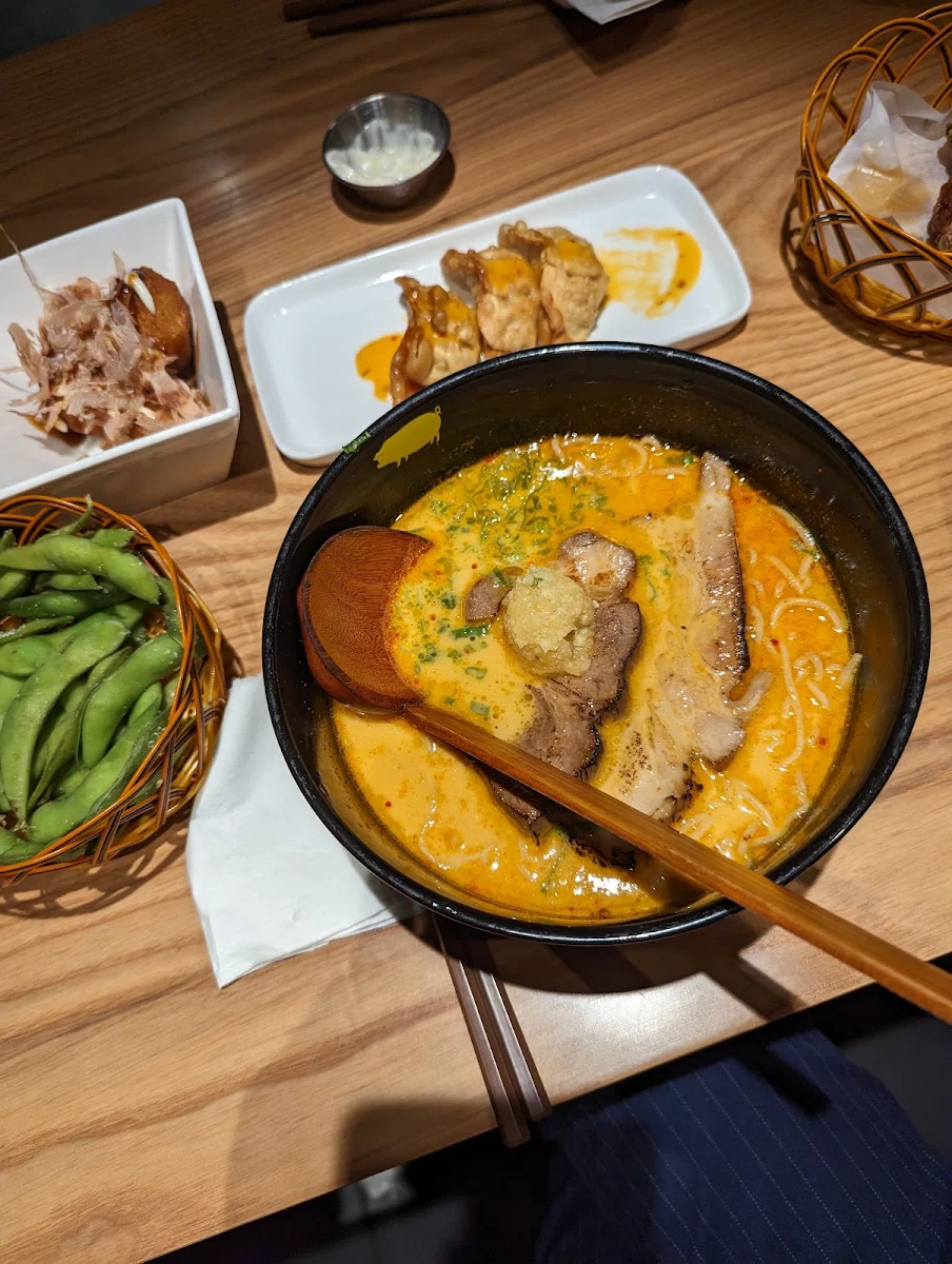 Spicy Garlic Pork Ramen, KINTON RAMEN OTTAWA
