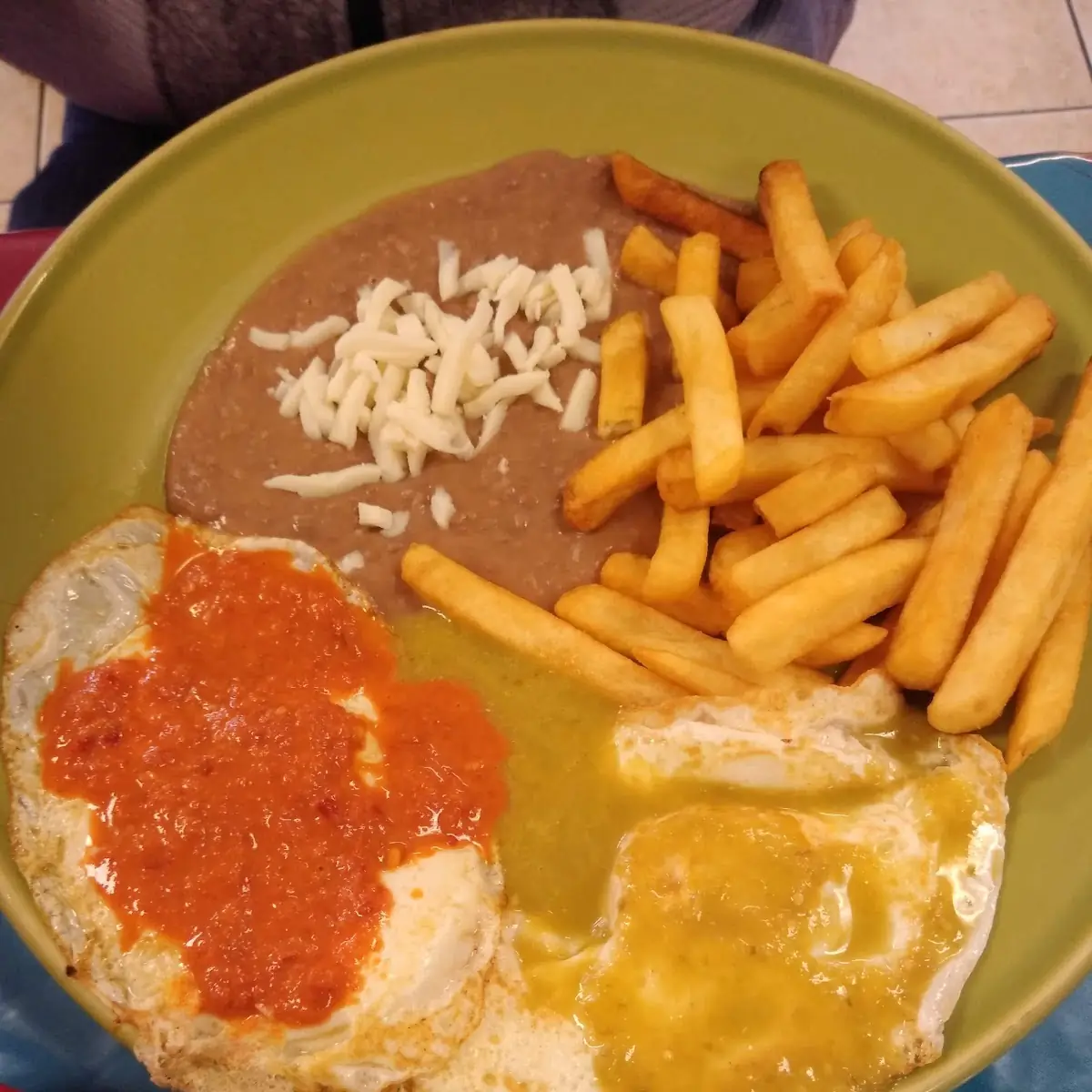 Huevos Divorciados