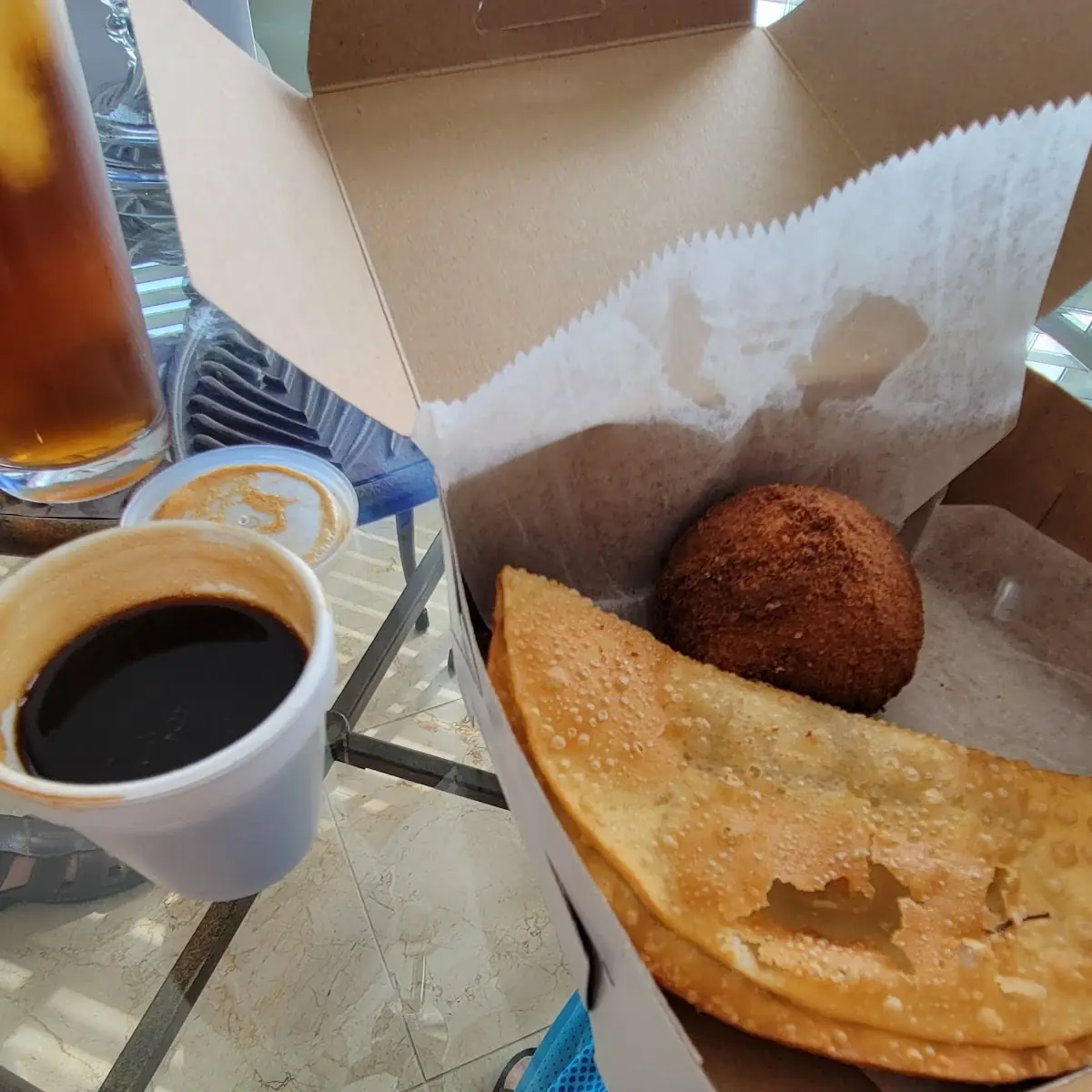 Cafe Cubano Empanadas De Carne Papas Rellenas