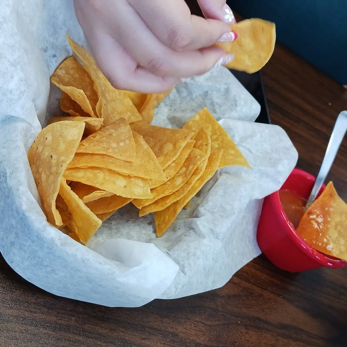 Nacho Chips Salsa