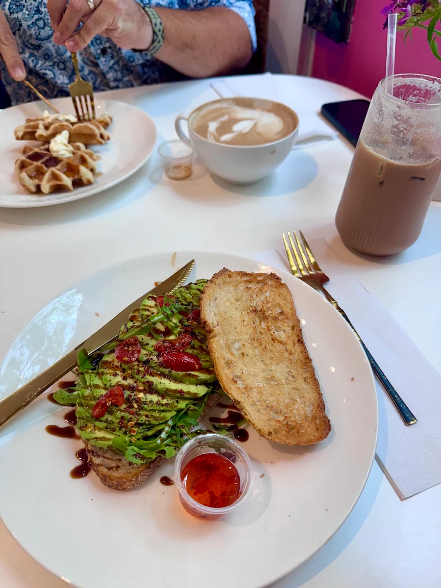 Avocado Toast with Balsamic Glaze