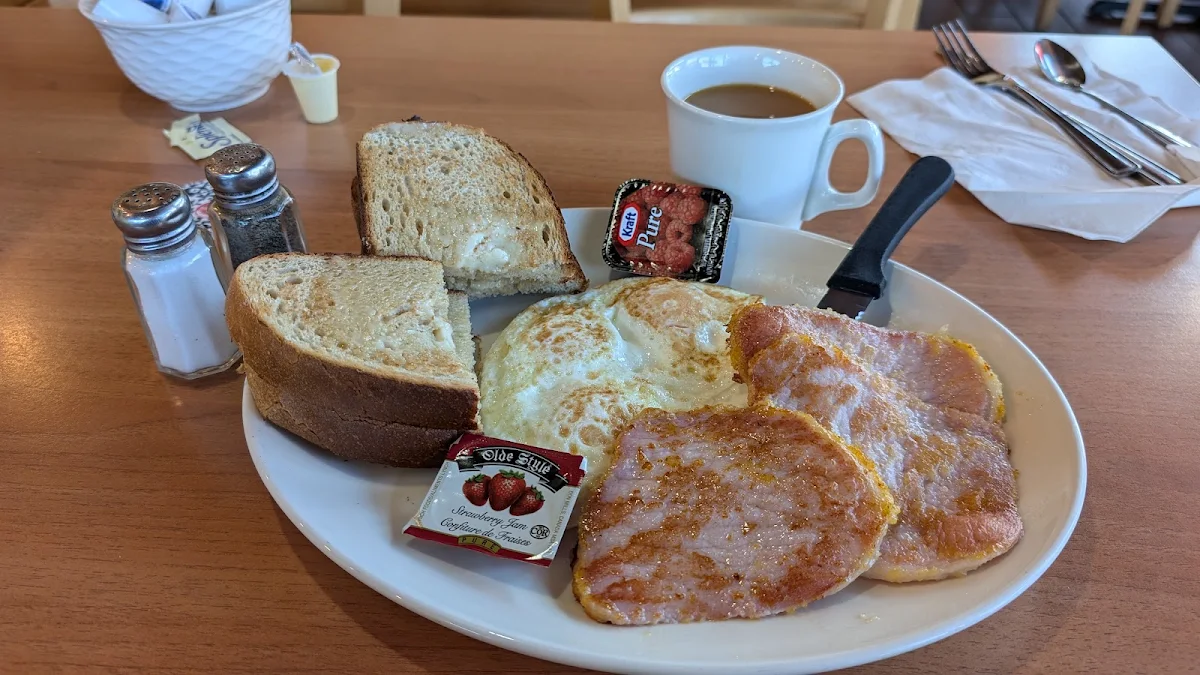 Eggs and Peameal, Sunset Grill
