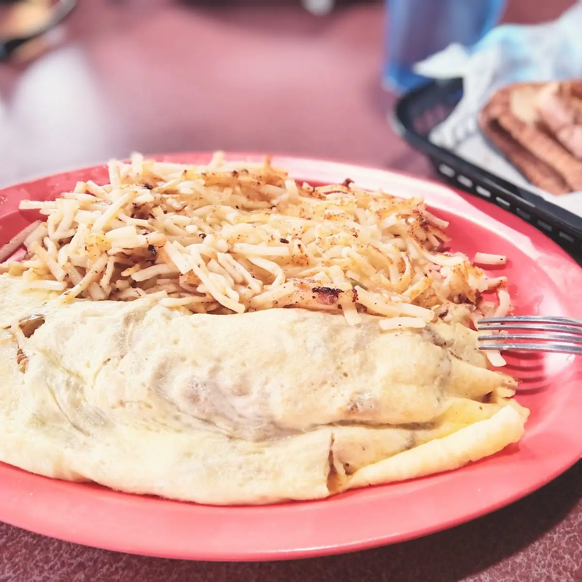 Veggie Omelette Hash Browns & Toast