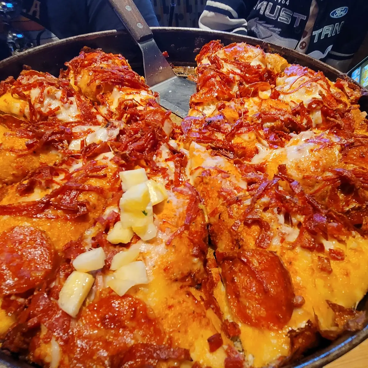 Extreme Pepperoni Pizza