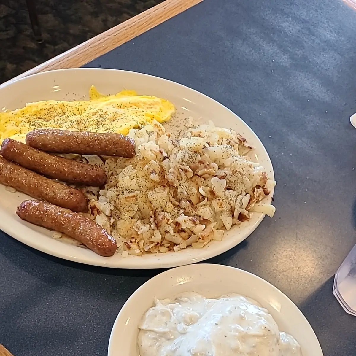 1s Combo Biscuits Gravy