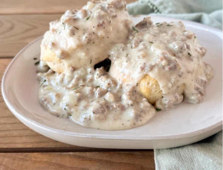 Luvu Biscuits & Gravy