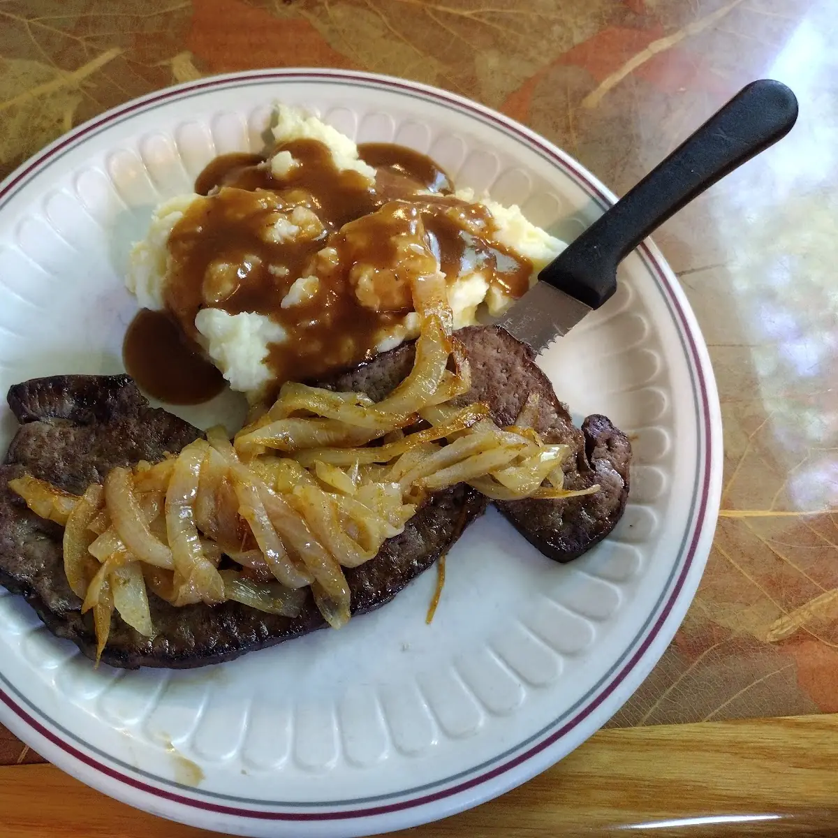 Liver and Onions with Mashed Potatoes and Gravy