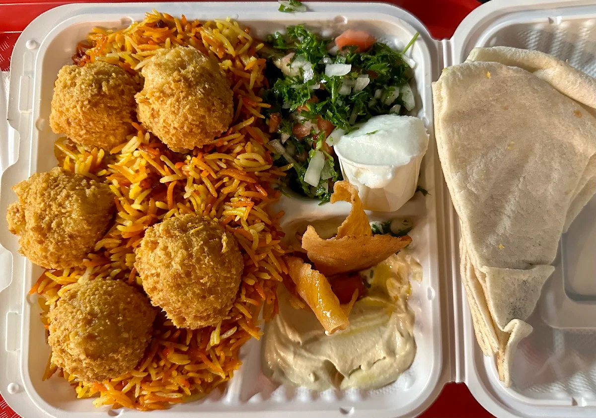 Veggie Falafel Platter, Fattoush Mediterranean Grill