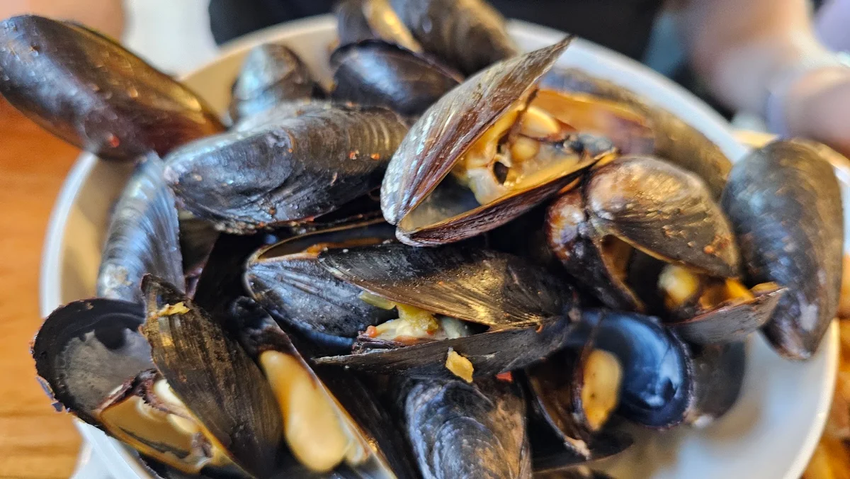Moules Frites, Sea Rocket Oyster House