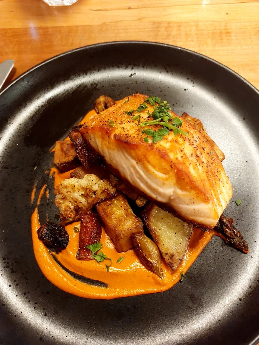 Salmon Asparagus Pei Potatoes, Sea Rocket Oyster House