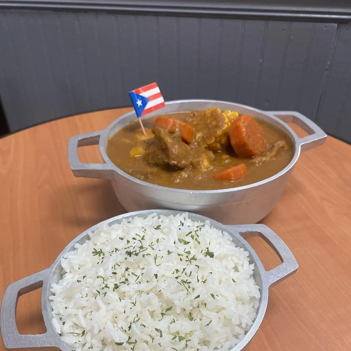 Sancocho De Res Con Arroz Blanco