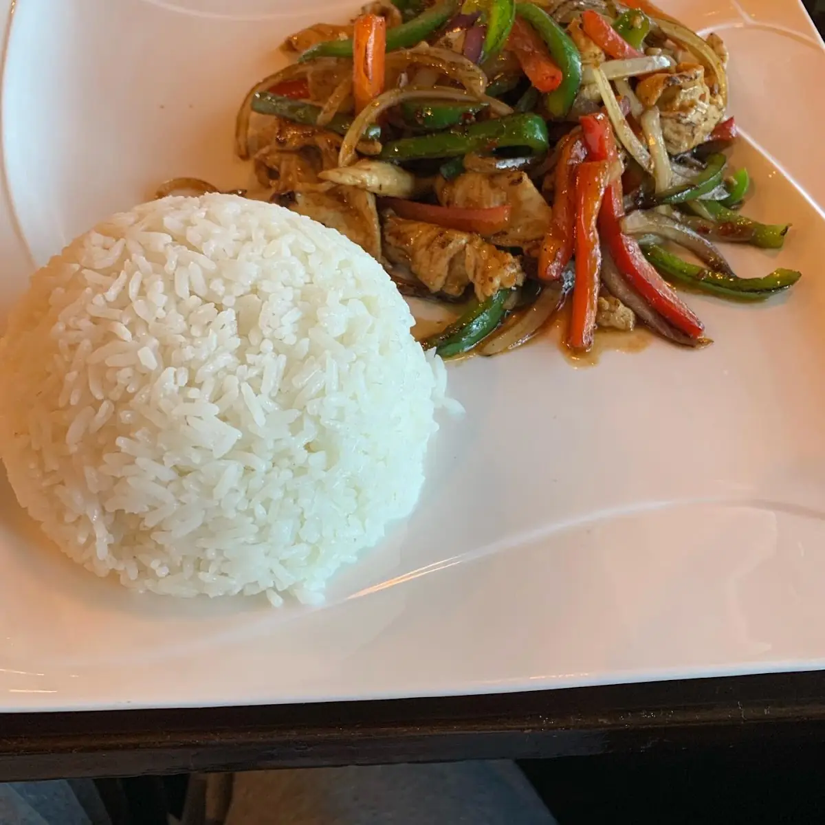 Garlic Chicken with White Rice