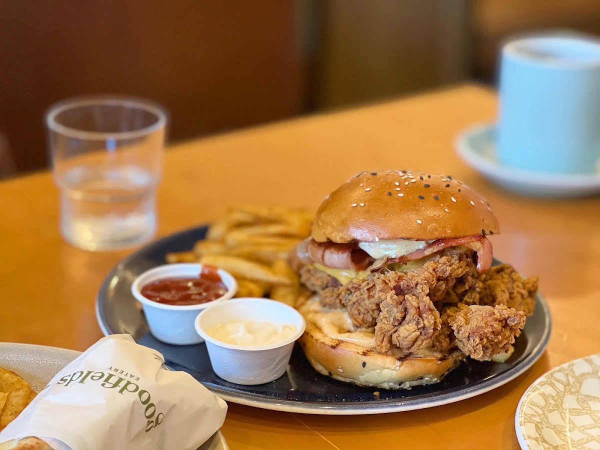 Fried Chicken Burger, Goodfields Eatery