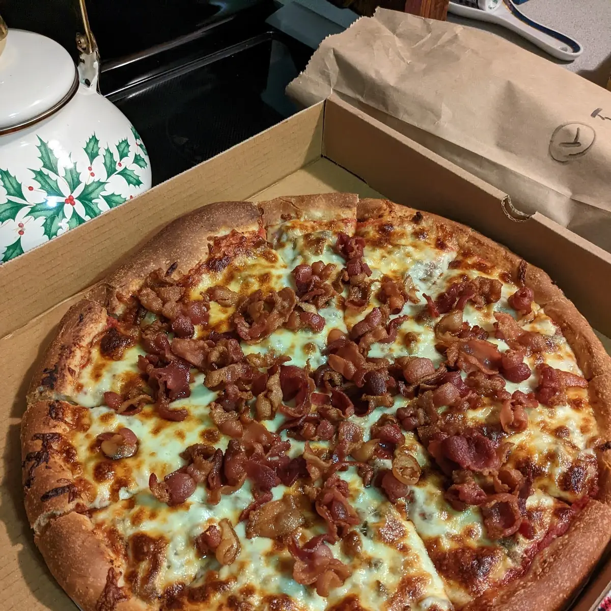 Hamburger and Bacon Pizza