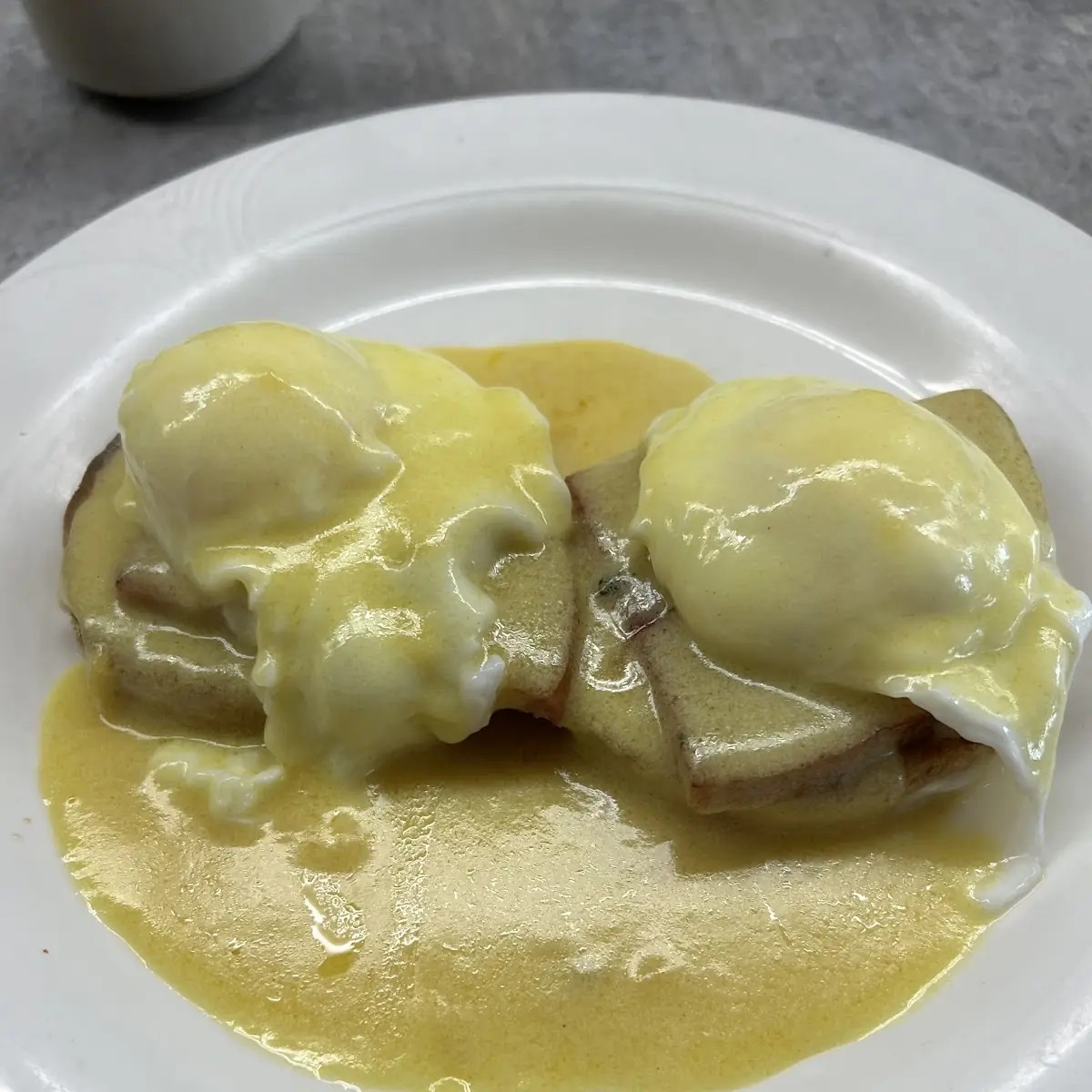 Eggs Benedict