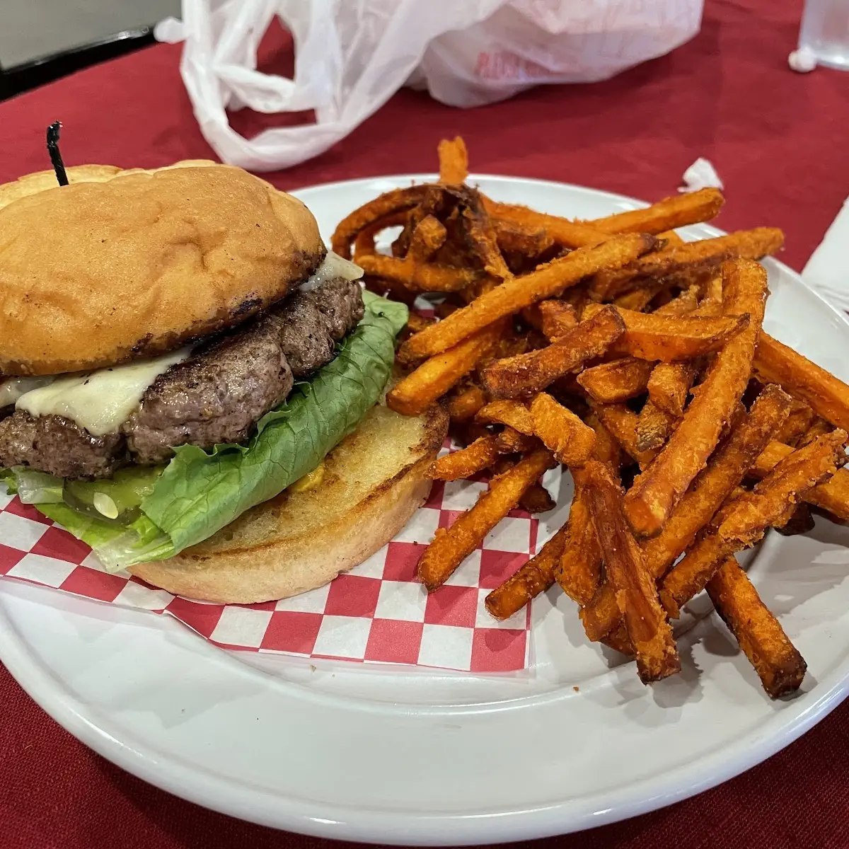 Hamburger with Sweet Potato Fries