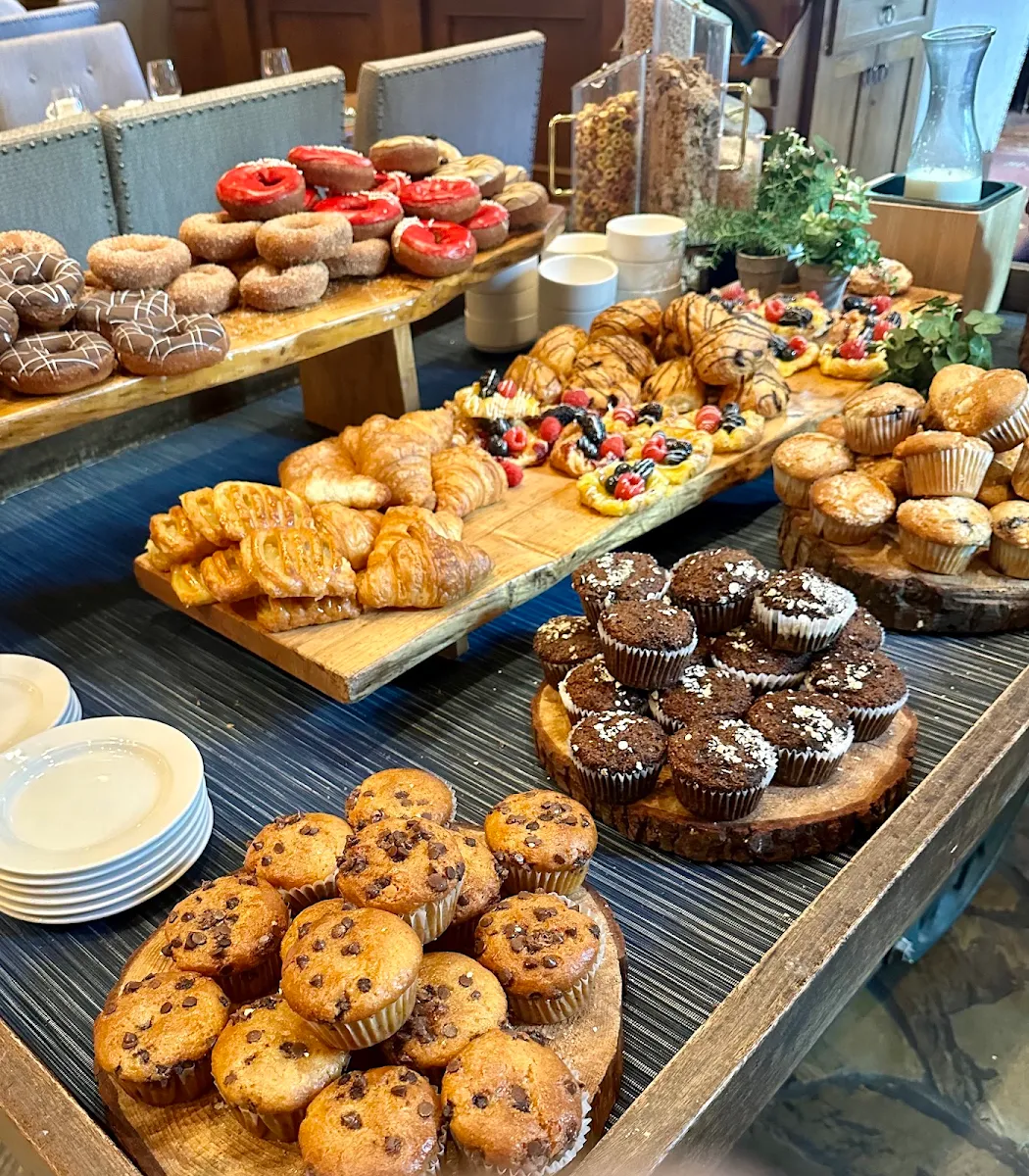 Muffins and Pastries, THE WILDFLOWER