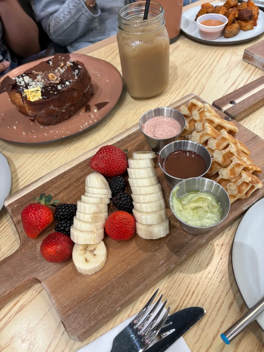 Monki Fondue, Monki Breakfast Club & Bistro Greenwich