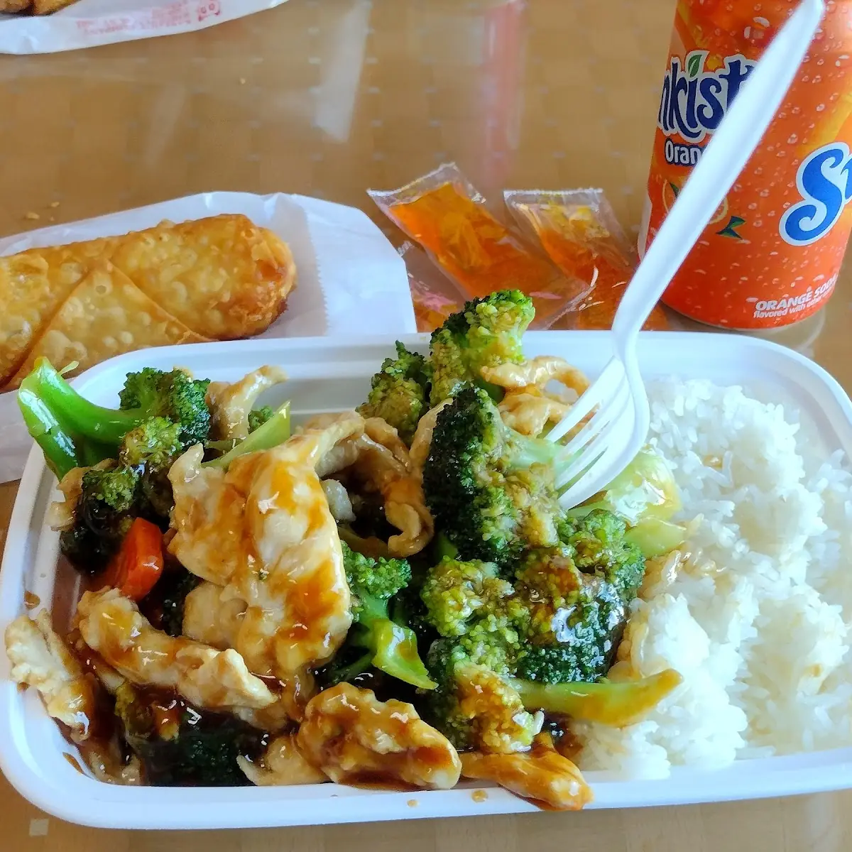 Chicken and Broccoli White Rice and Egg Roll