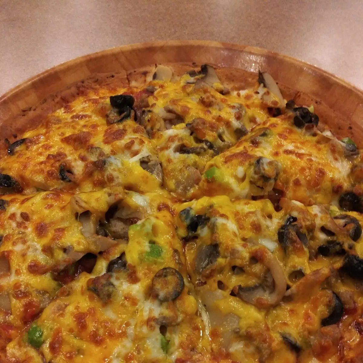 Cheeseburger Deluxe on Cauliflower Crust