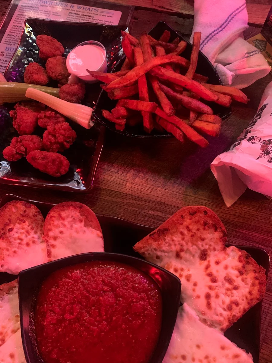 Wings Cheese Bread