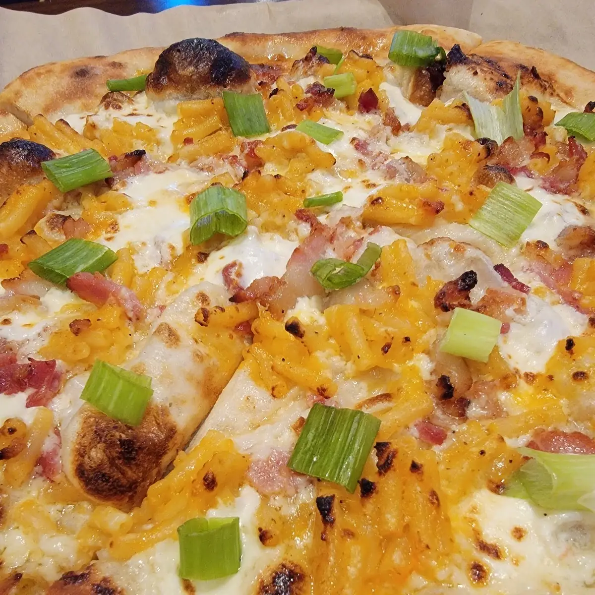 Mac and Cheese Pizza