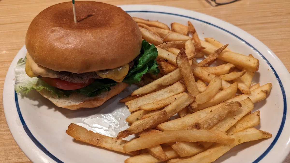 The Classic Burger, IHOP
