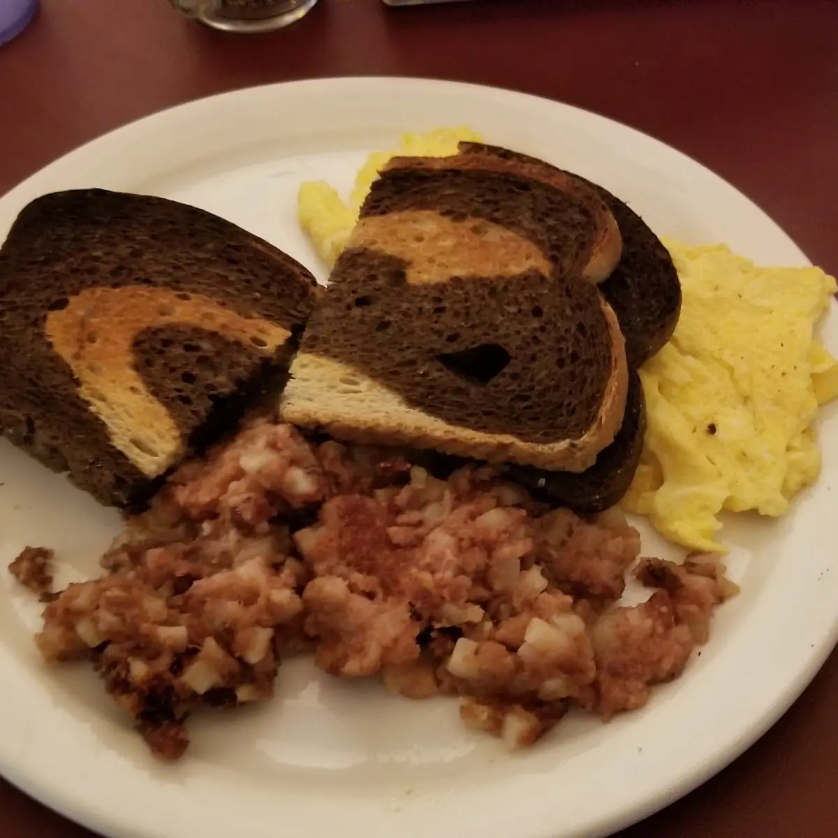 Eggs with Toast & Corned Beef Hash