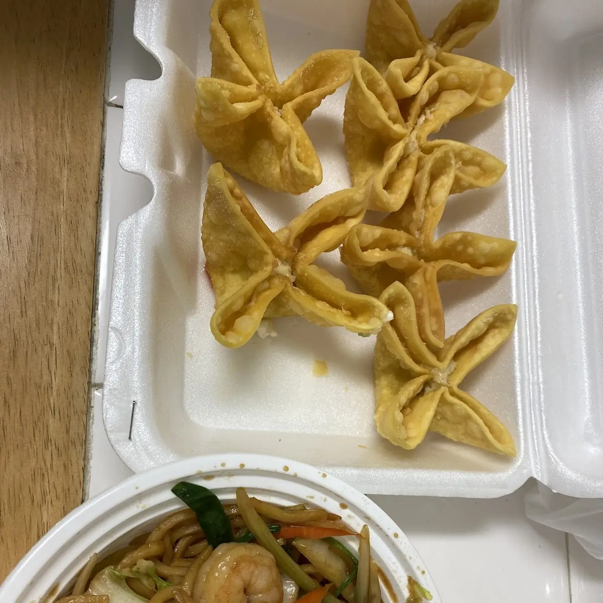 Chicken Lo Mein Combo Plate