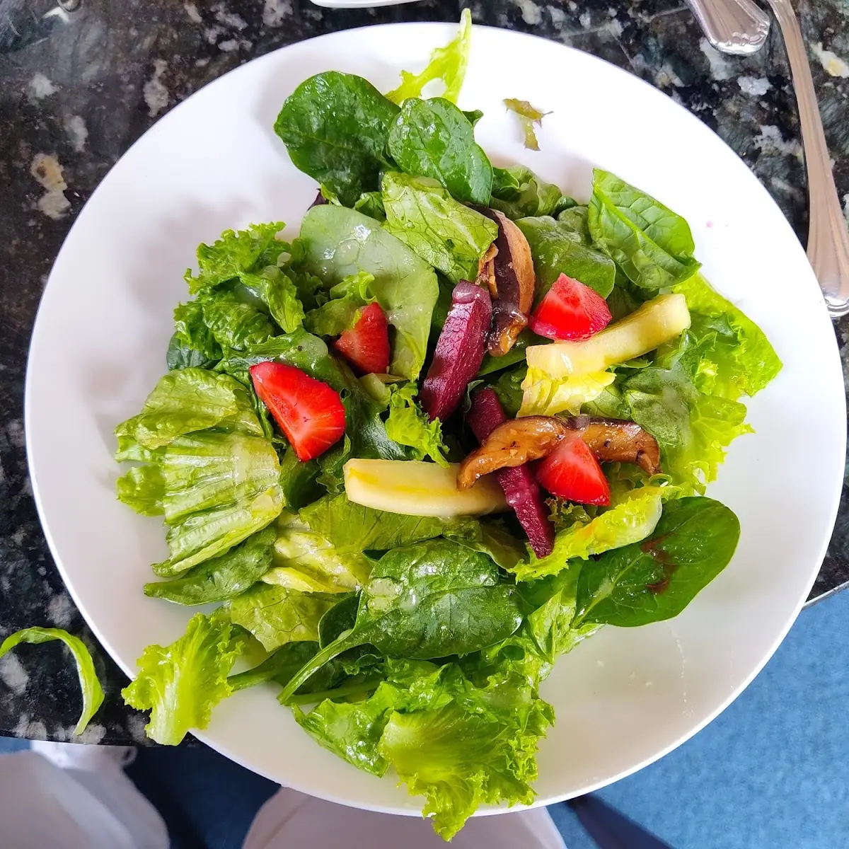 Mesclun Pear Salad