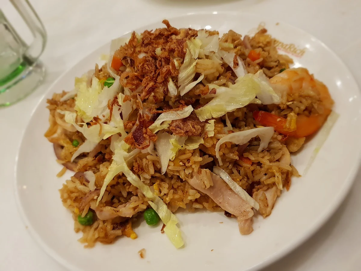 R02 Pappa Special Nasi Goreng with Fried Chicken, PappaRich Macquarie