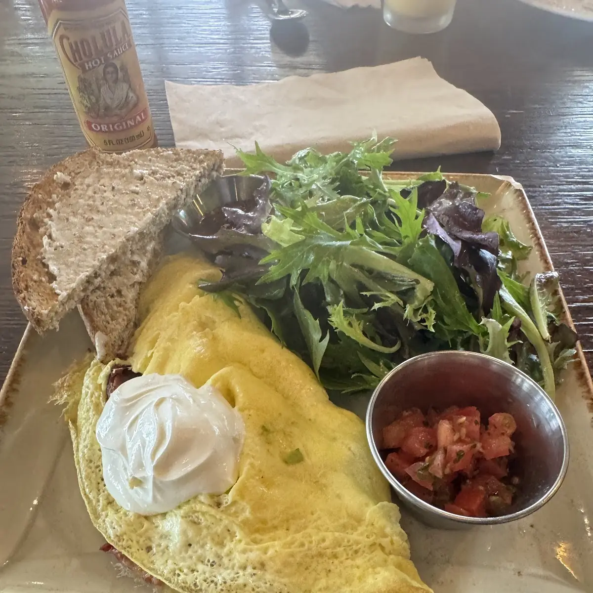 Veggie Omelette with Salads