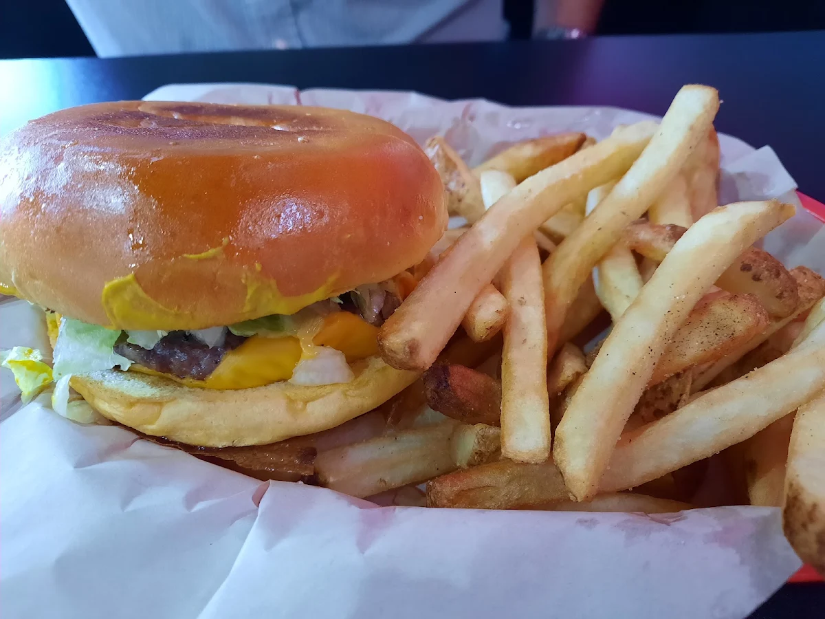 Cheeseburger Combo