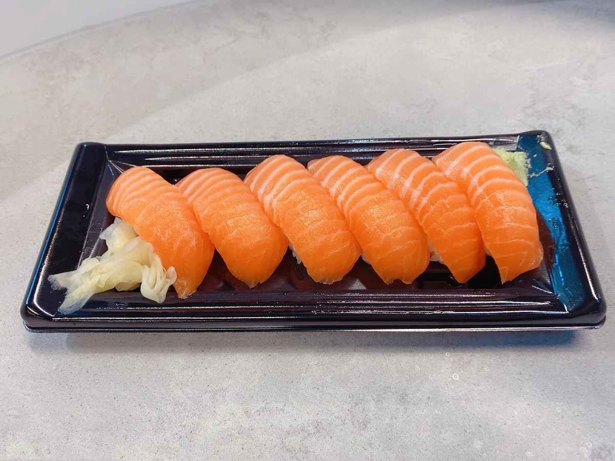 Salmon Sushi, Maguro Bar - Glen Waverley