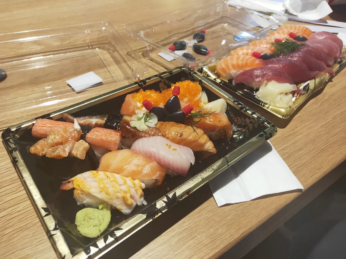 Sushi Deluxe Platter, Maguro Bar - Glen Waverley