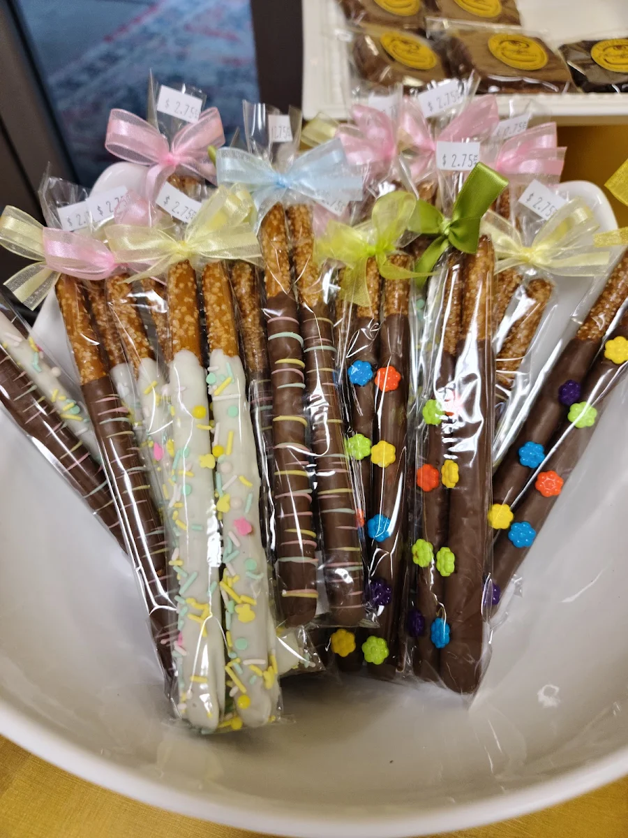 Chocolate Dipped Pretzel Sticks