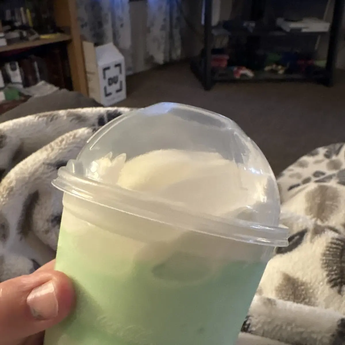 Medium Frozen Sprite Lymonade