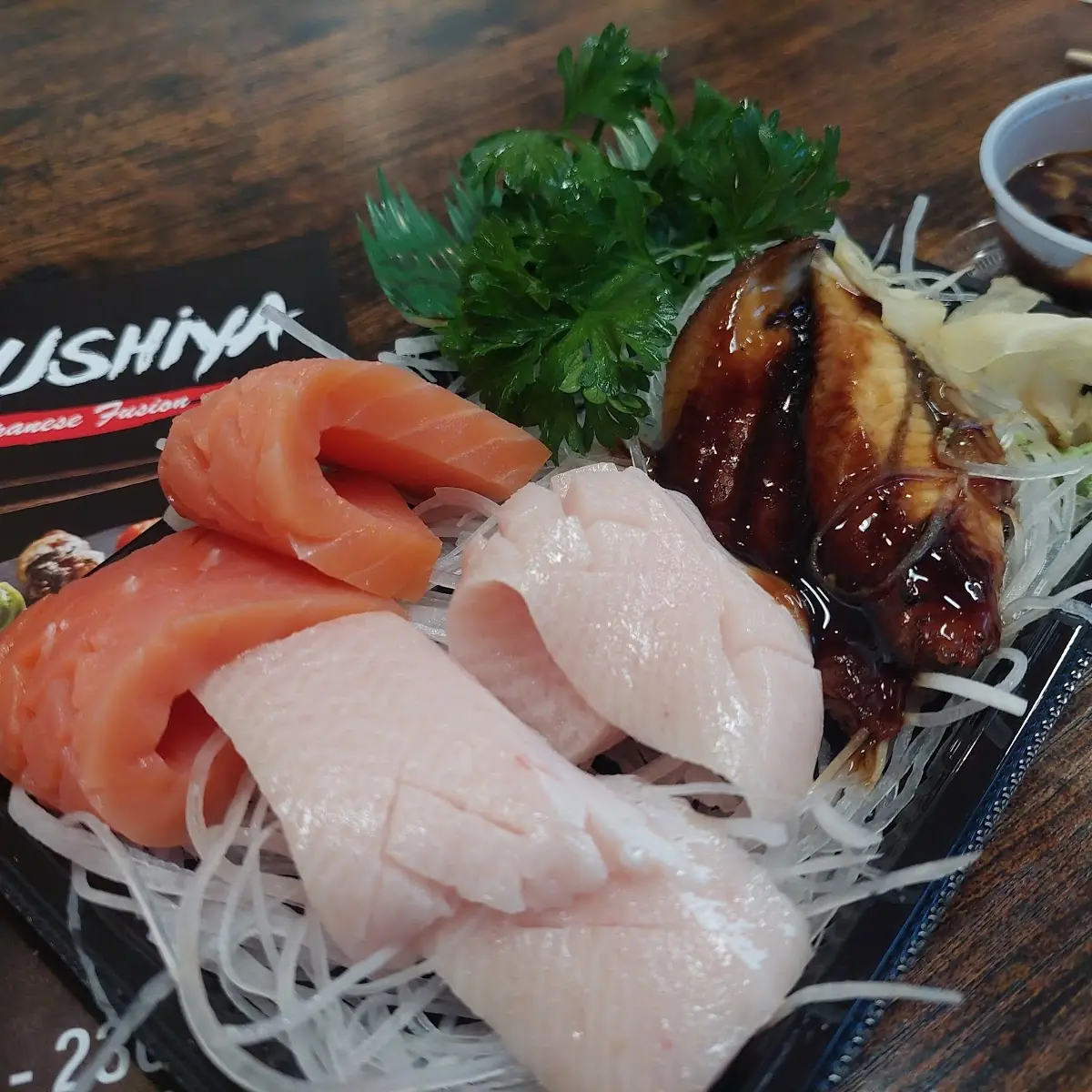 Sashimi Smoked Salmon Yellow Tail & Unagi