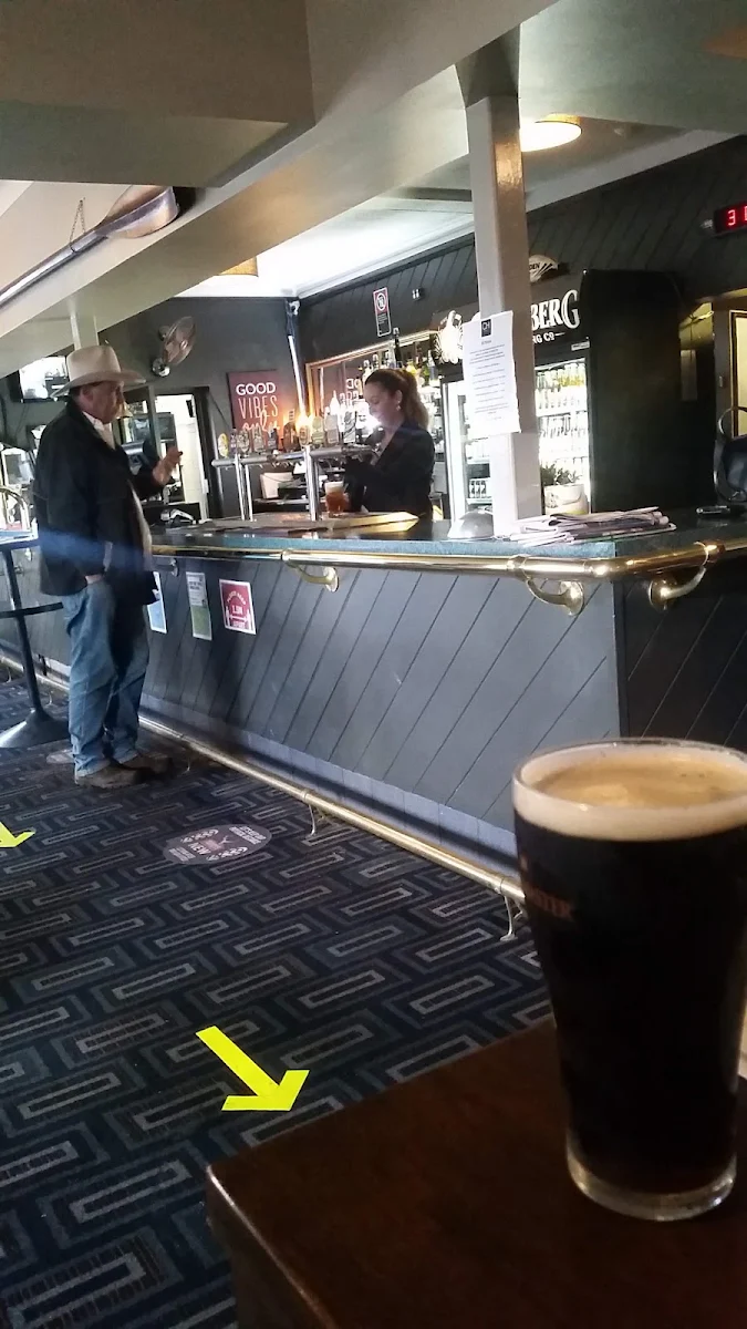 Highlights, Commercial Hotel Aberdeen