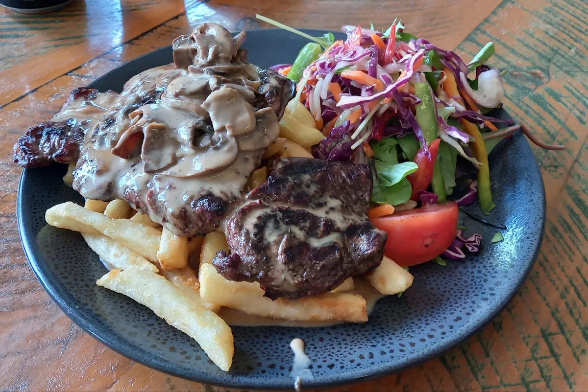 Rump and Salad, Commercial Hotel Aberdeen