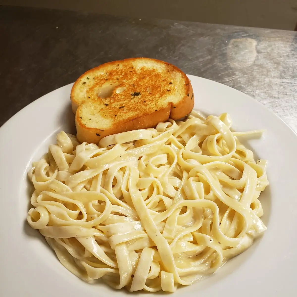 Fettuccine Alfredo