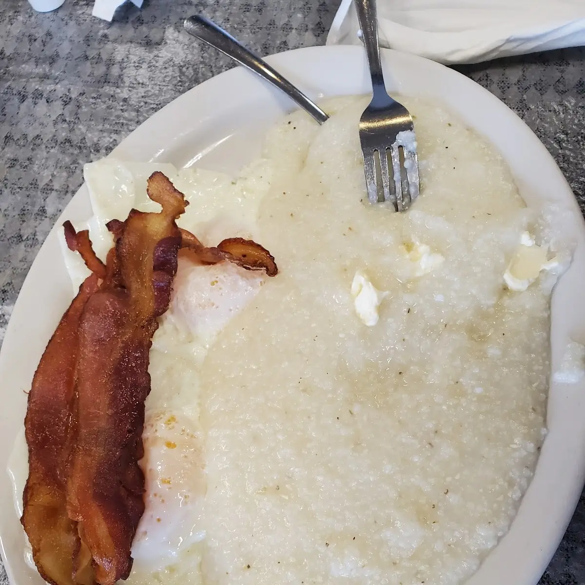 Bacon Egg and Grits