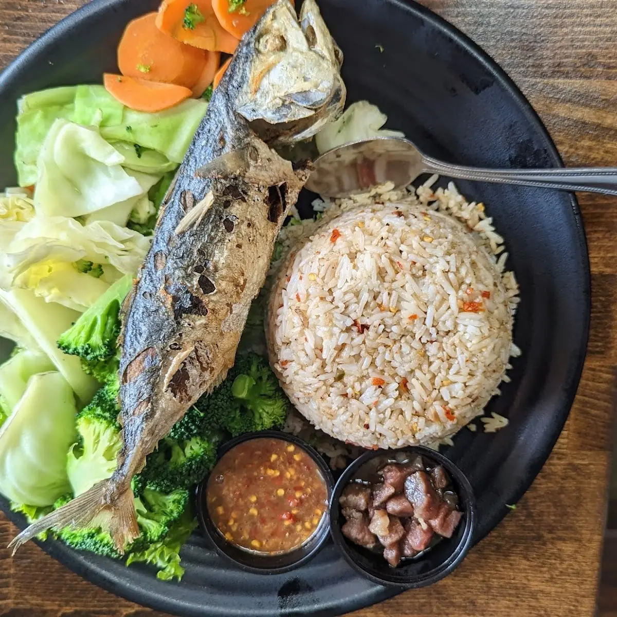 Spicy Shrimp Paste Fried Rice with Fried Mackerel