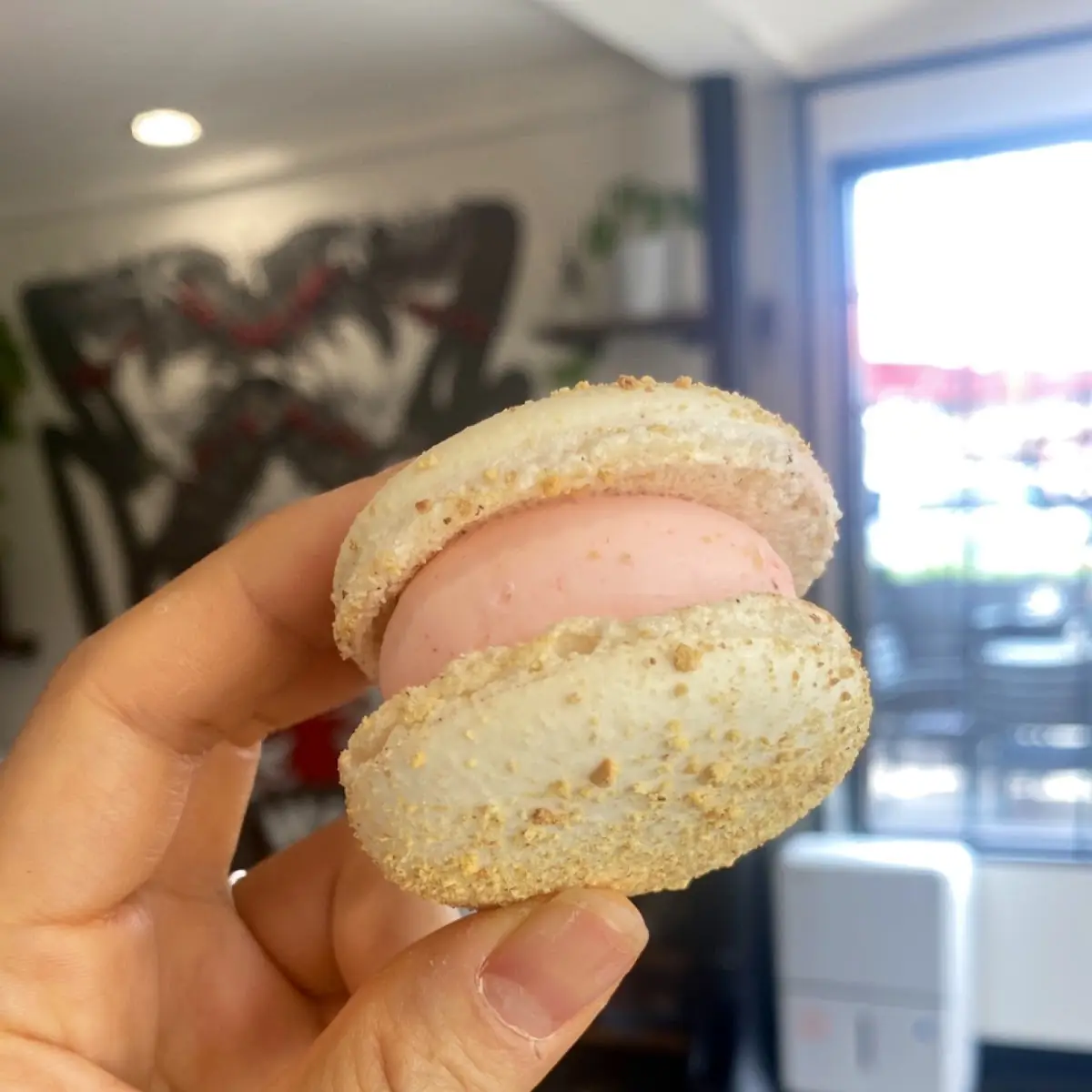 Strawberry Creme Macaron