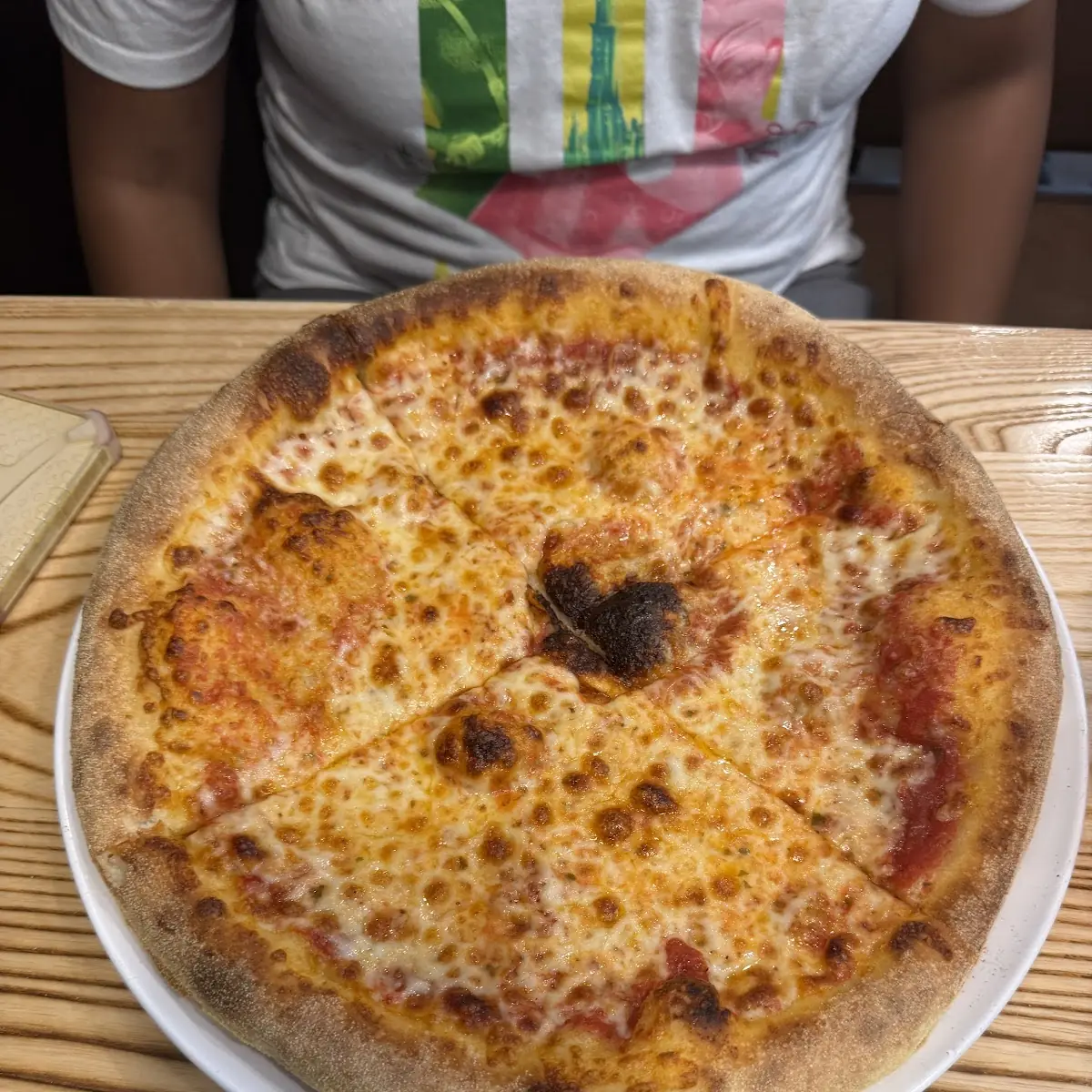 Round Cheese Pizza
