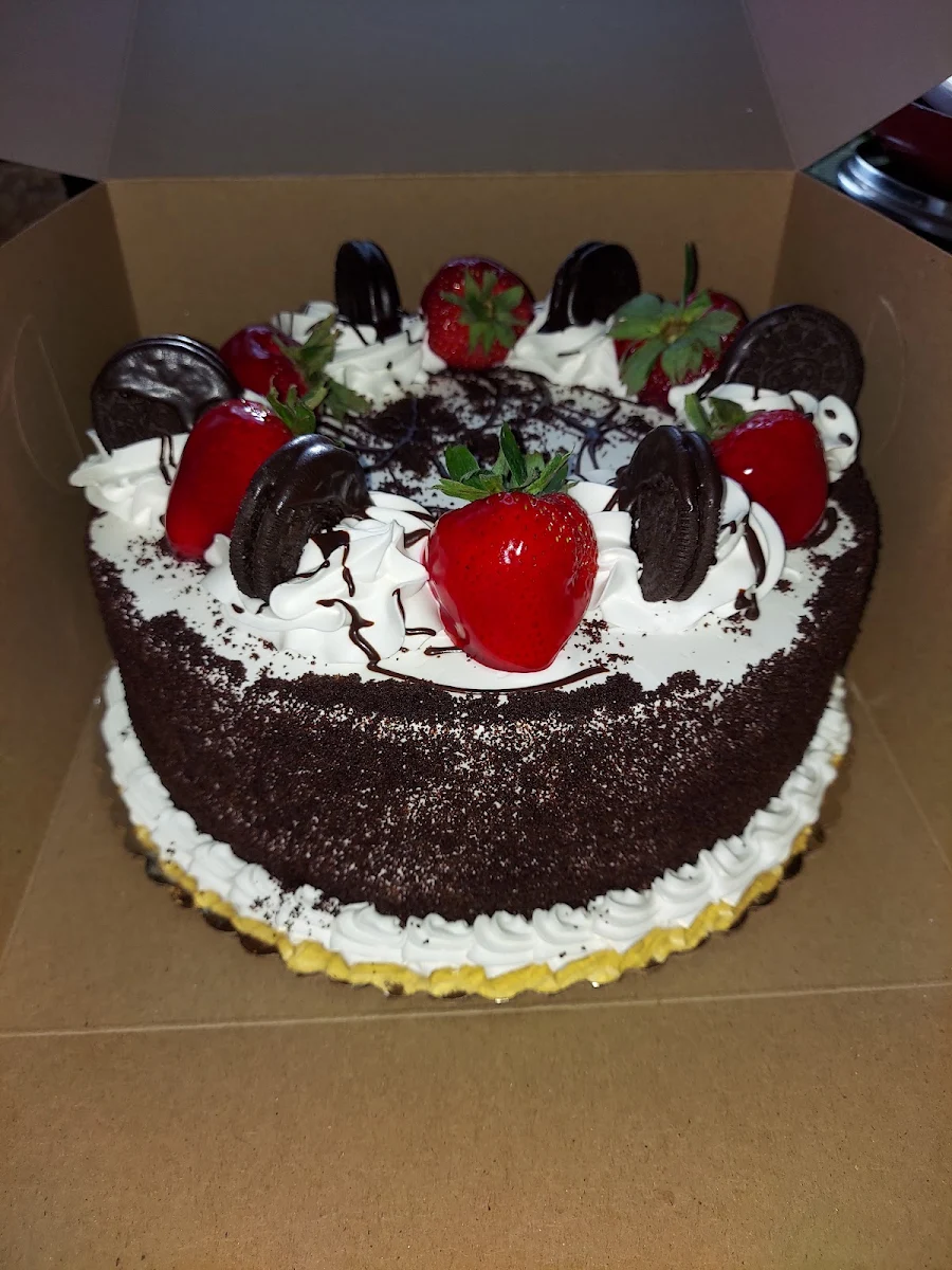 Pre-Made Oreo Cake