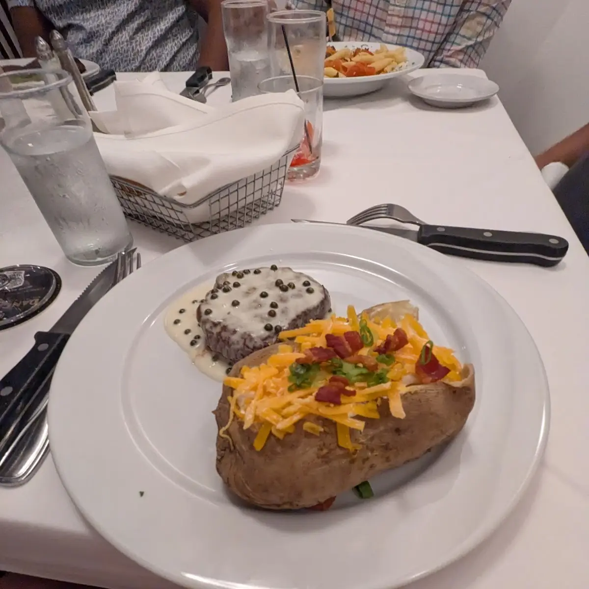Filet Mignon Au Poivre