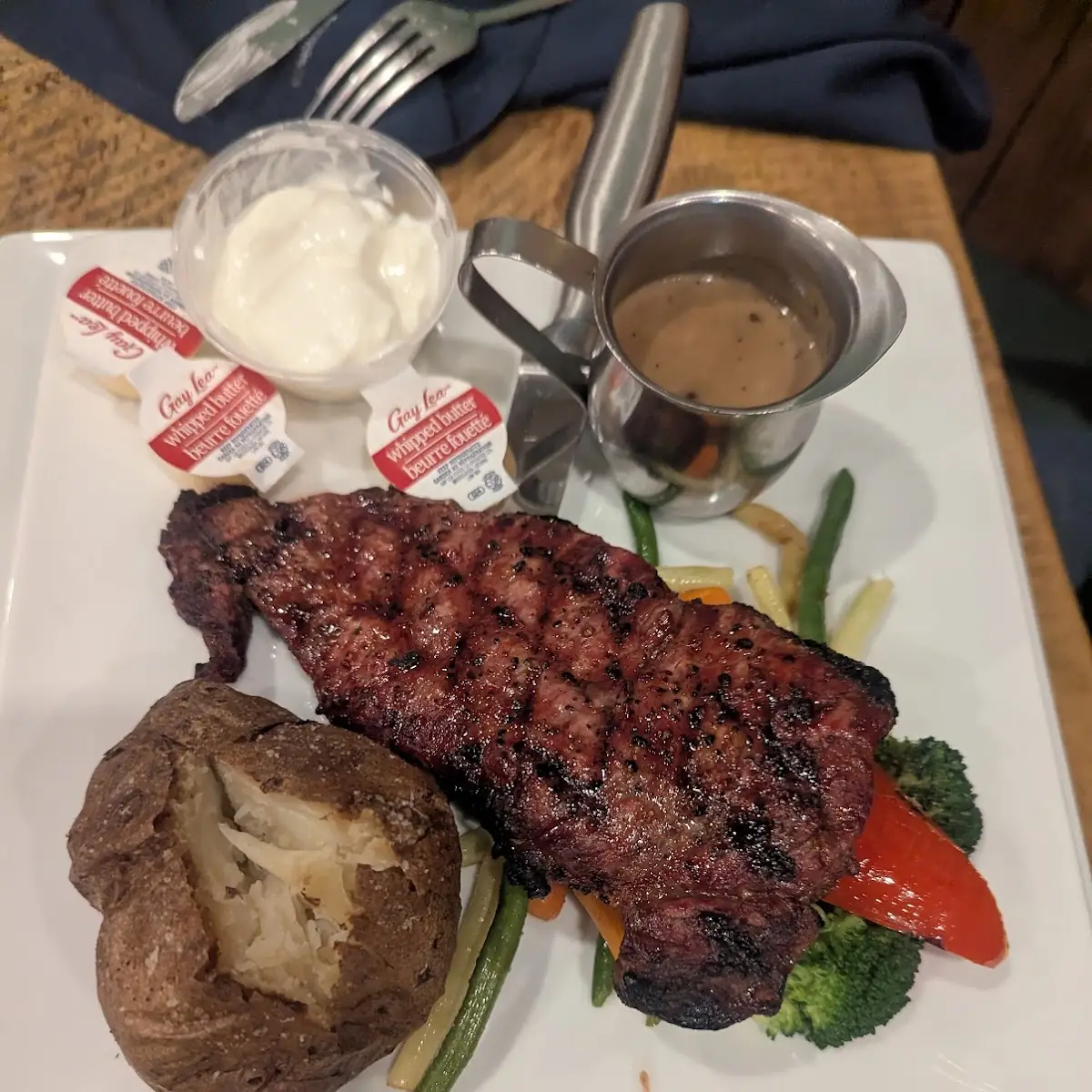 Highlights, Renegadz Restaurant and Bar Lounge