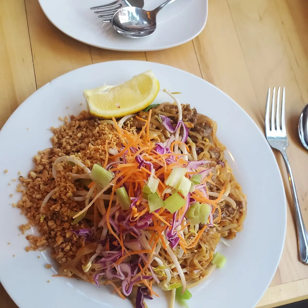 Saab Sis Pad Thai