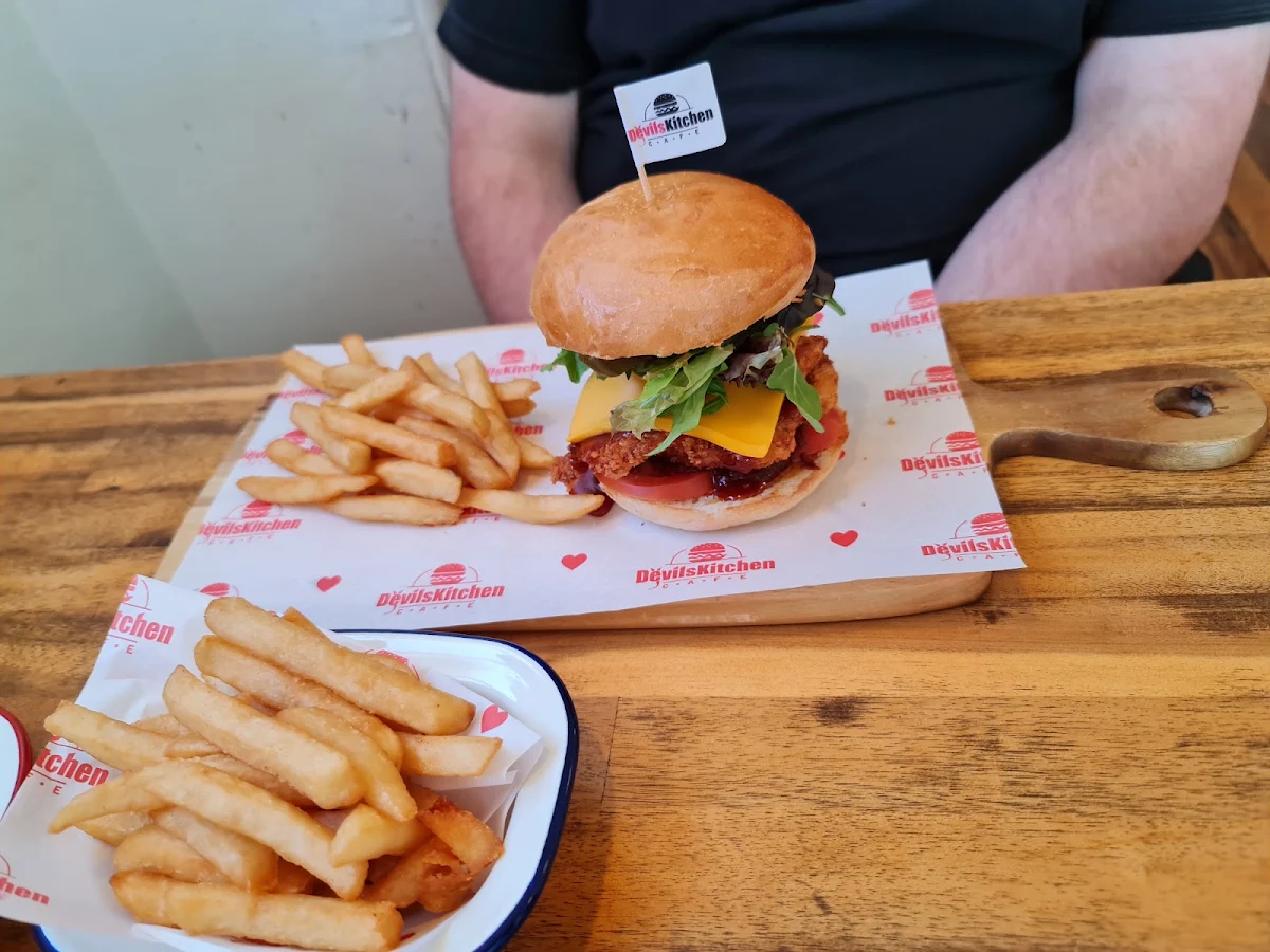 Double Devils Burger
